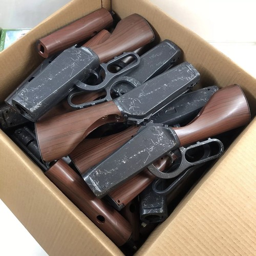 Lotto x15 accessori - x15, pistola